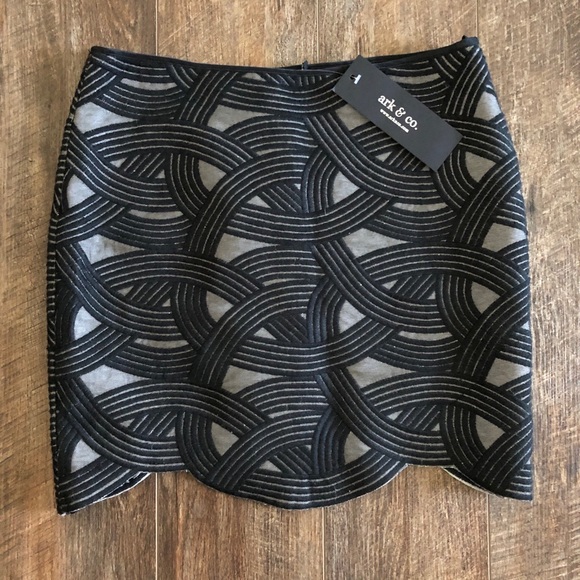 Ark & Co Dresses & Skirts - NWT Ark & Co Textured Black Mini